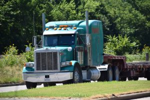 Read more about the article Flatbed Owner-Operators Earn Expectations Despite Strange Virus